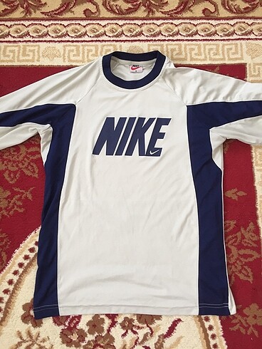 Nike T-shirt