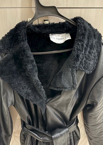 Siyah Deri Kürklü Kadın Ceket - Görsel 3