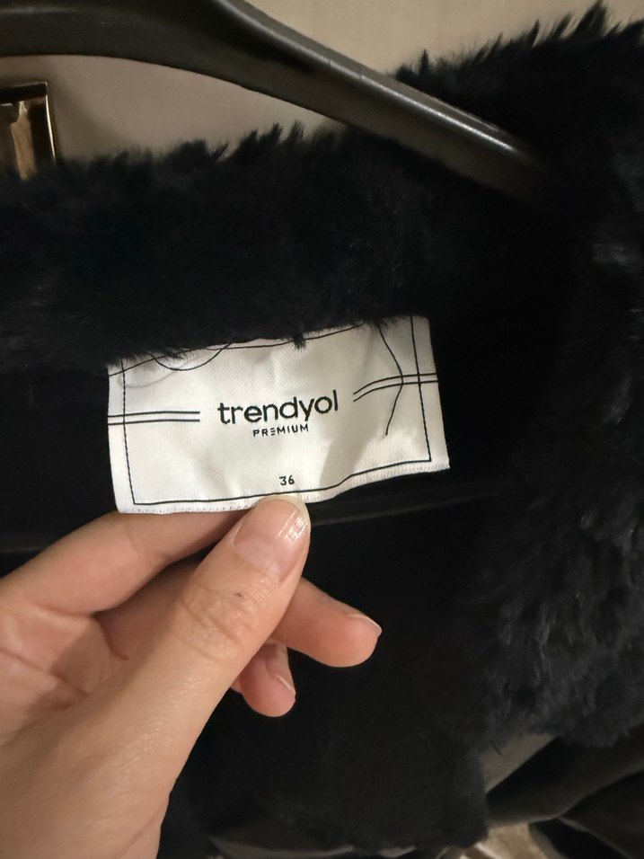 Siyah Deri Kürklü Kadın Ceket - Görsel 2