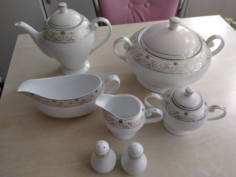 Gümüş Gül Desenli Beyaz Porselen Servis Takımı - Görsel 2