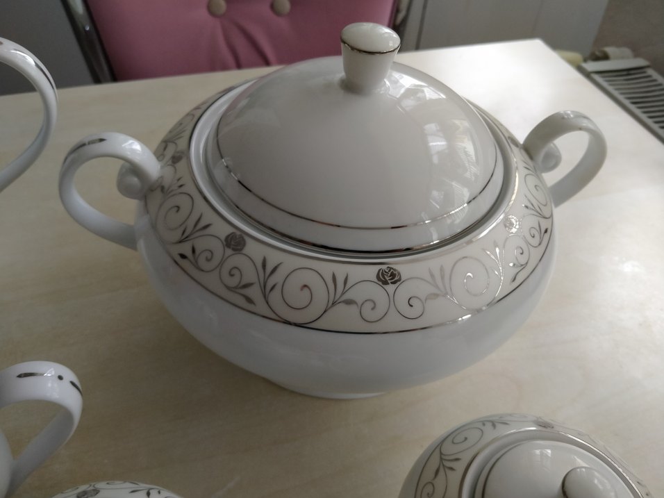 Gümüş Gül Desenli Beyaz Porselen Servis Takımı - Görsel 3