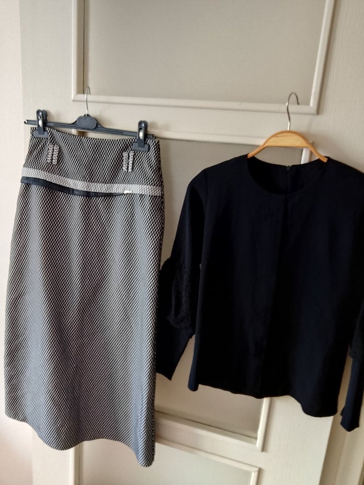 Gri Midi Kadın Ofis Eteği ve Siyah Uzun Kollu Bluz etek yenı - Görsel 2