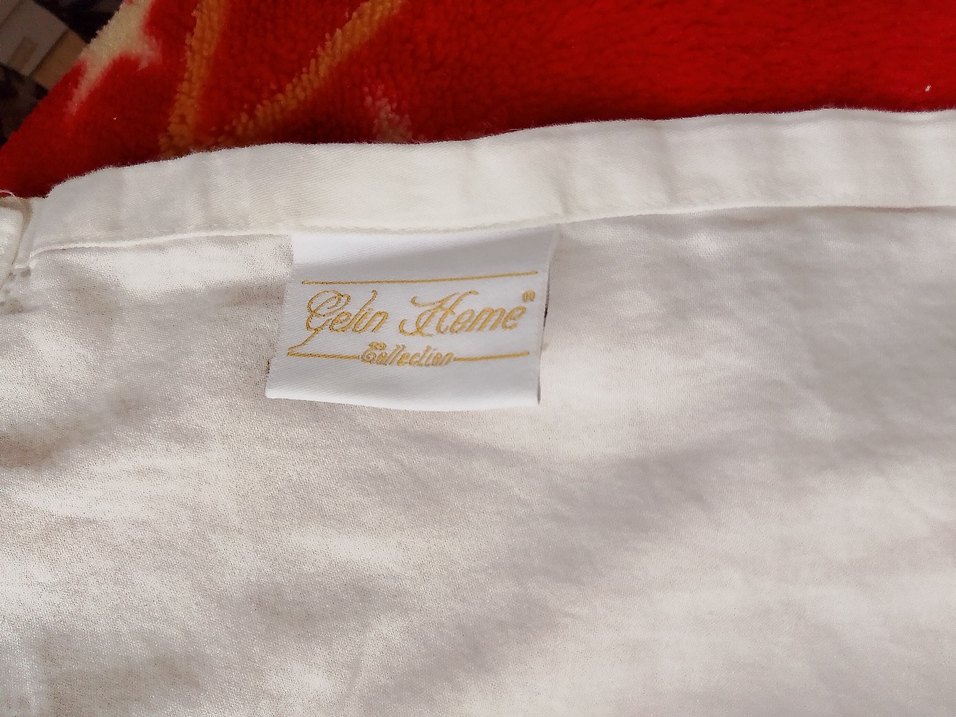 Beyaz Düz Renk Yatak Örtüsü - Görsel 3