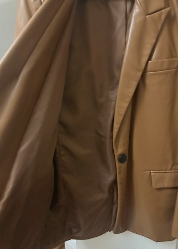 Stradivarius Düğmeli Kahverengi Deri Kadın Ceket - Görsel 2