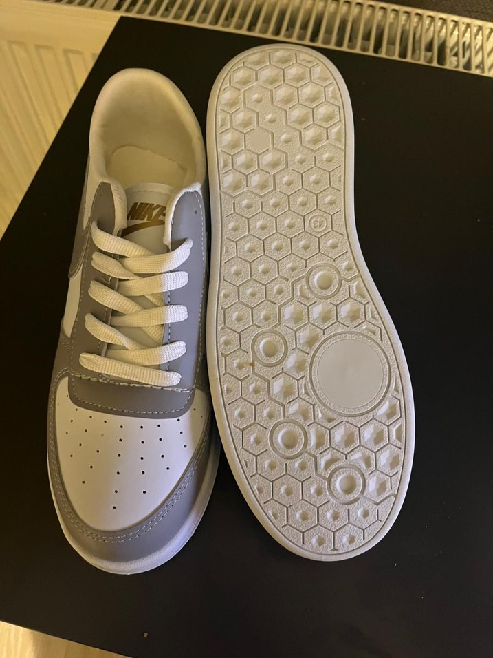 Nike Air Beyaz Gri Spor Ayakkabı - Görsel 3