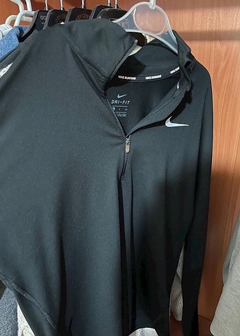 Nike Siyah Spor Üst