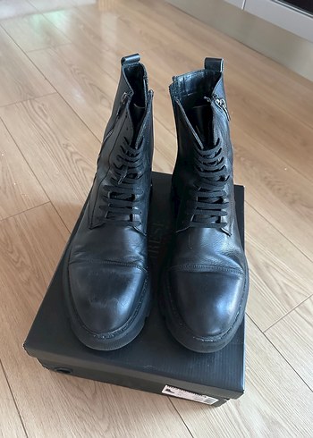 Divarese Erkek Bot - Görsel 2