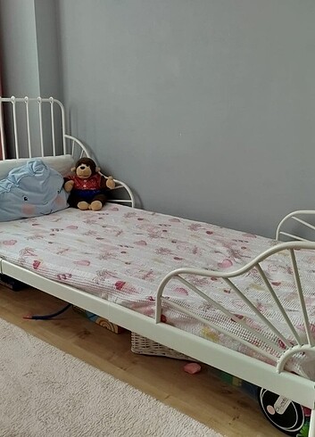 Beden İkea uzayabilen yatak az kullanıldı