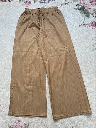 BELİ LASTİKLİ RAHAT PANTOLON