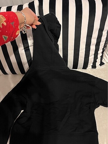 s Beden Guess sweatshirt