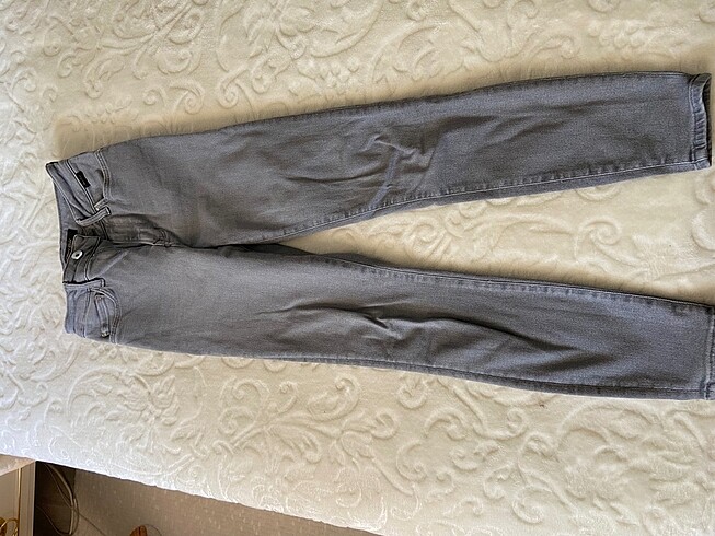 26 Beden Mavi jean pantolon