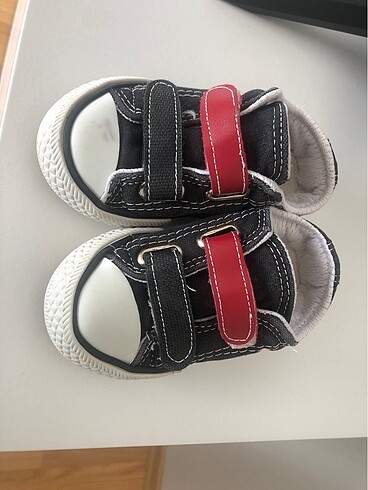 22 Beden siyah Renk Soobe converse