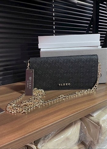 Vakko Zincir Detayli Siyah Deri Clutch Canta Vakko Orjinal Canta