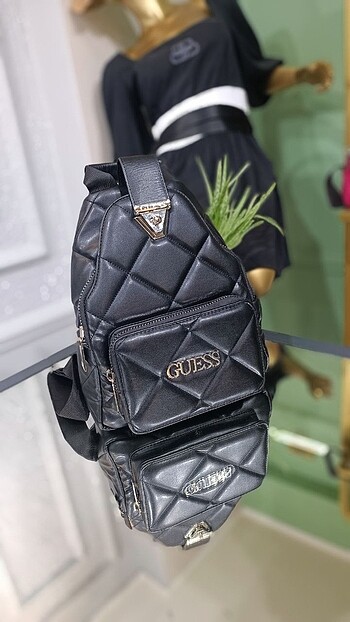 Guess sırt çantası