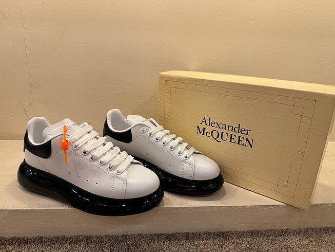 Alexander McQUEEN İthal