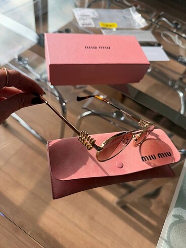 Beden çeşitli Renk Miu miu güneş gözlüğü