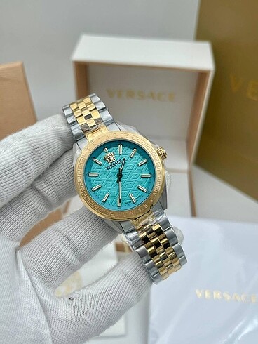 Versace saat