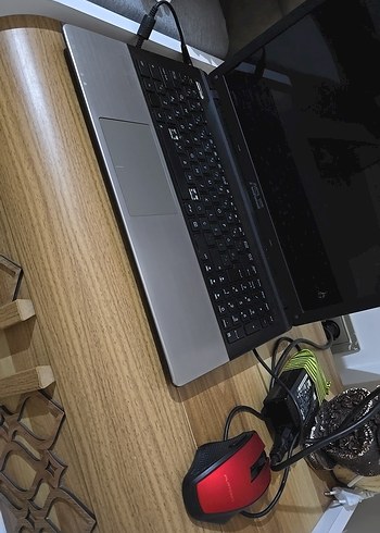 Asus Gri Renkli Laptop