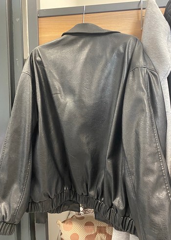 Bershka deri ceket - Görsel 3