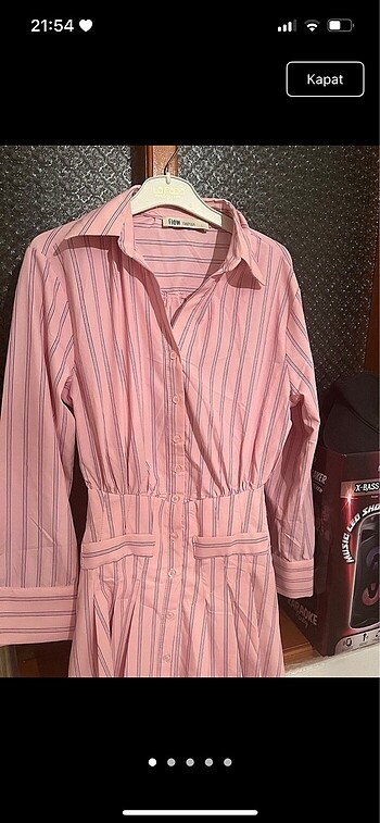 Pembe elbise
