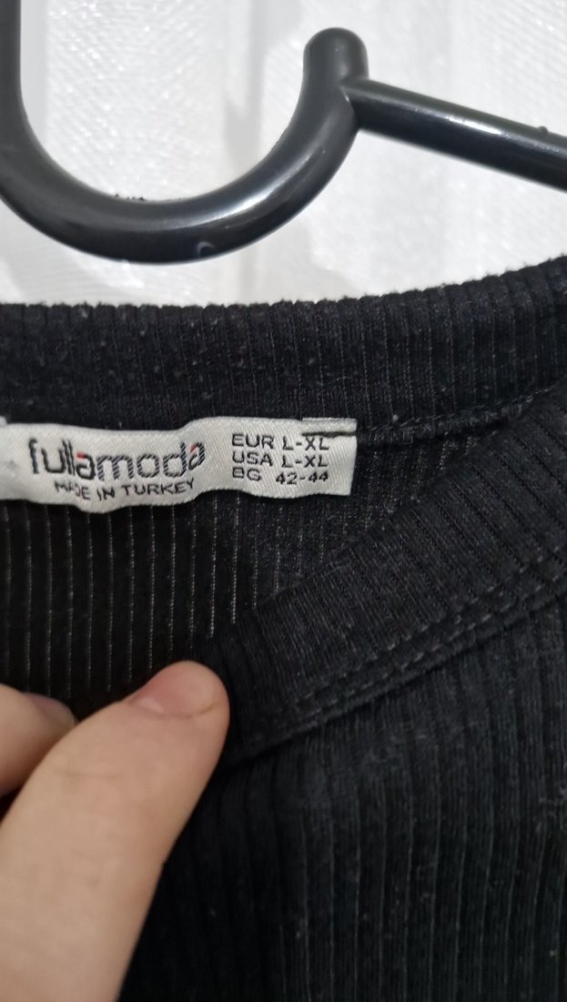 Siyah Kolsuz Kısa Crop Top - Görsel 2