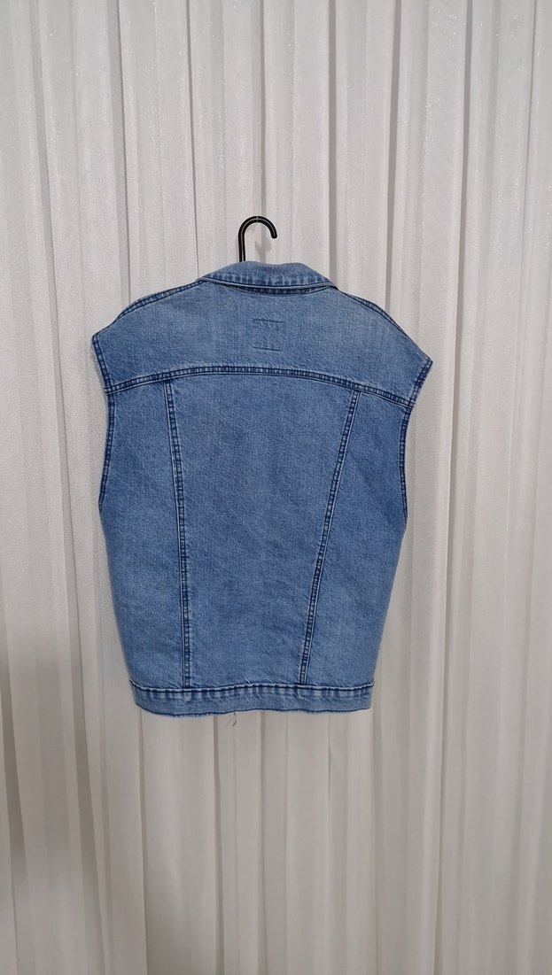 Düğmeli Mavi Kolsuz Denim Ceket - Görsel 5