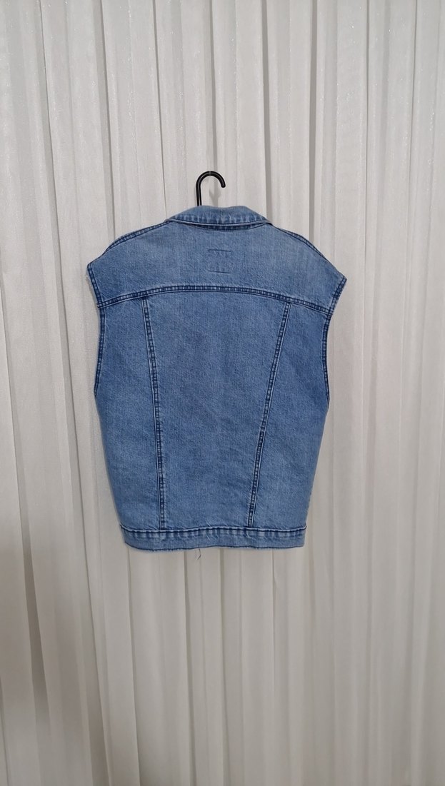 Düğmeli Mavi Kolsuz Denim Ceket - Görsel 4