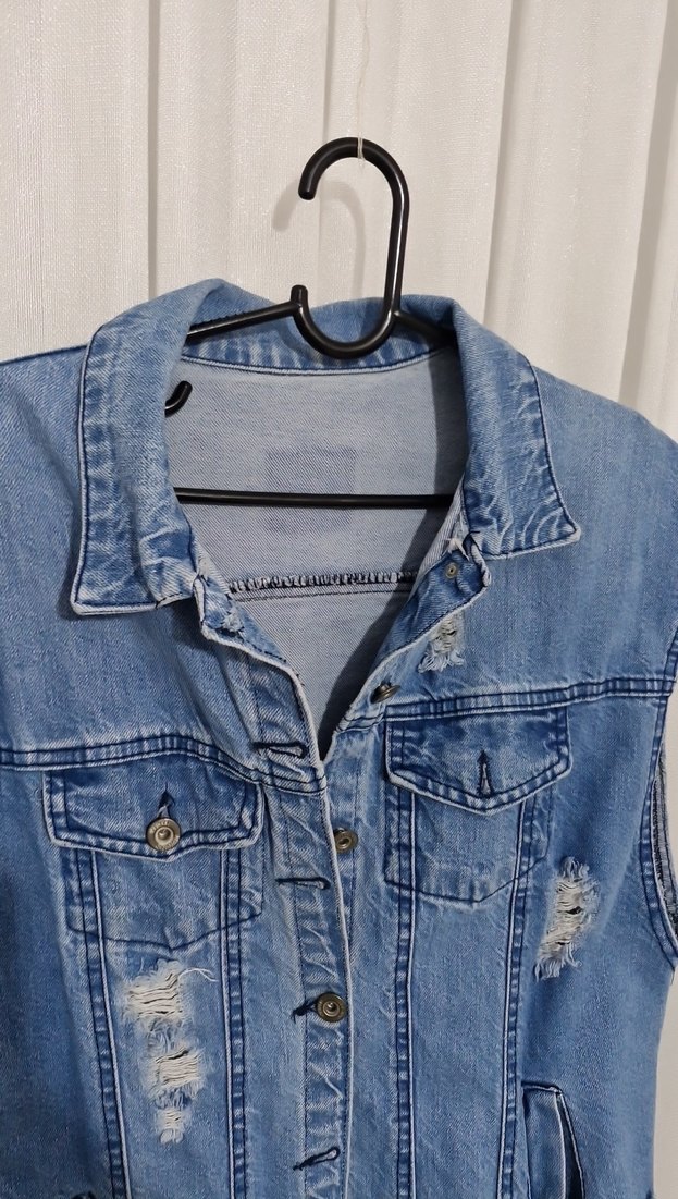 Düğmeli Mavi Kolsuz Denim Ceket - Görsel 3