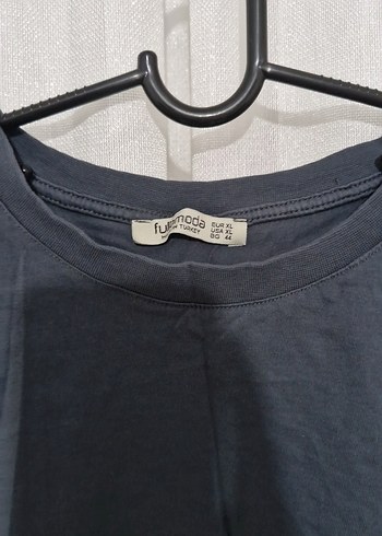 Gri Kısa Kollu Crop Top - Görsel 2