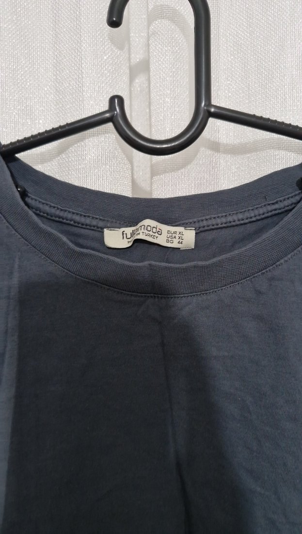 Gri Kısa Kollu Crop Top - Görsel 2