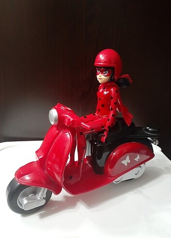 Beden Miraculous Ladybug Kwamili Motor