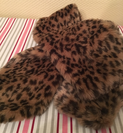 Tasarımcı Leopar desenli suni kürk atkı