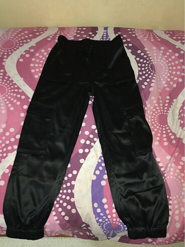 Stradivarius saten kargo pantolon