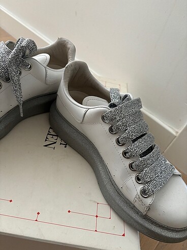 37,5 Beden beyaz Renk Alexander Mcqueen