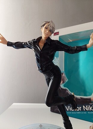 Victor