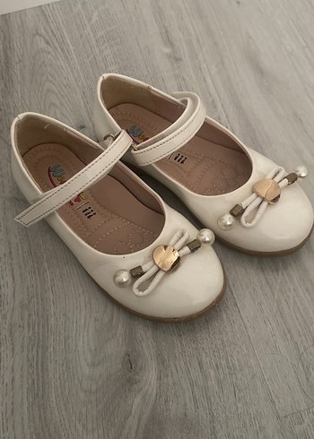 Klasik Beyaz Kız Çocuk Babet Ayakkabı - Görsel 3