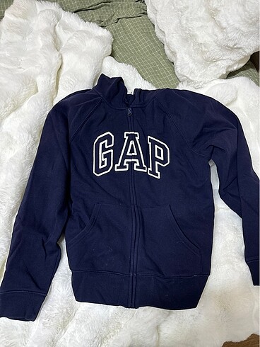 gap sweatshirt