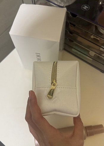 Dior Beyaz  Makyaj Çantası serum hediye  mini boy - Görsel 2