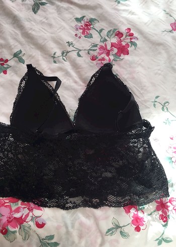 s Beden Siyah Dantelli Mini Gotik Bralet