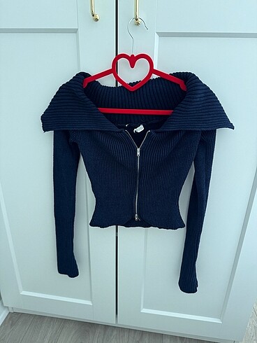 28 Beden Pull and bear