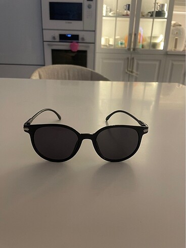 Klasik rayban model Tommy H. Siyah güneş gözlüğü