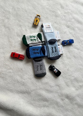 Erkek Çocuk Havlu Çok Renkli Baskılı Çorap Seti - Görsel 4