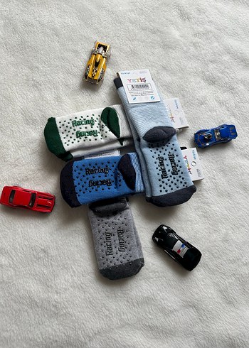 Erkek Çocuk Havlu Çok Renkli Baskılı Çorap Seti - Görsel 3