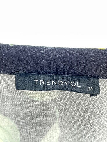 38 Beden çeşitli Renk Trendyol & Milla Kısa Elbise %70 İndirimli.