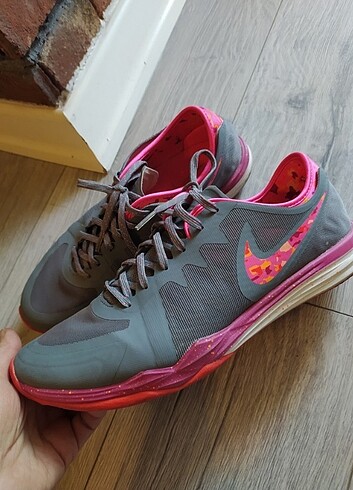 Nike spor ayakkabı 