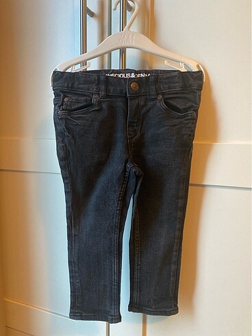 12-18 Ay Beden 12-18 ay eskitilmiş slim fit siyah kot