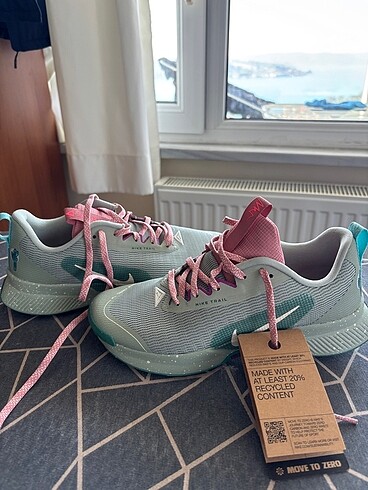 37,5 Beden nike kadin spor ayakkabi sifir