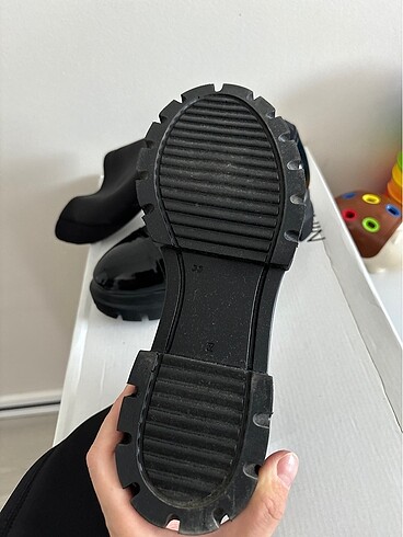 38 Beden siyah Renk Nine west çorap çizme