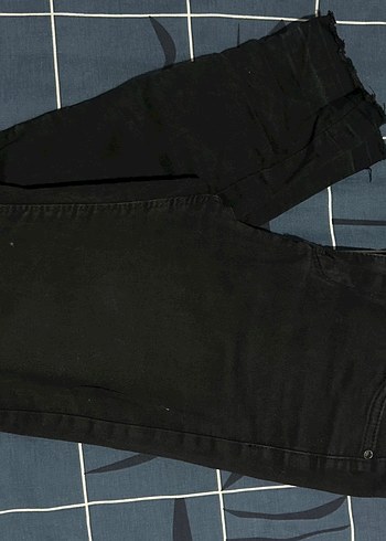Zara Siyah Düğmeli Kadın Midi Kot Pantolon