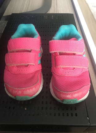 Adidas spor ayakkabı